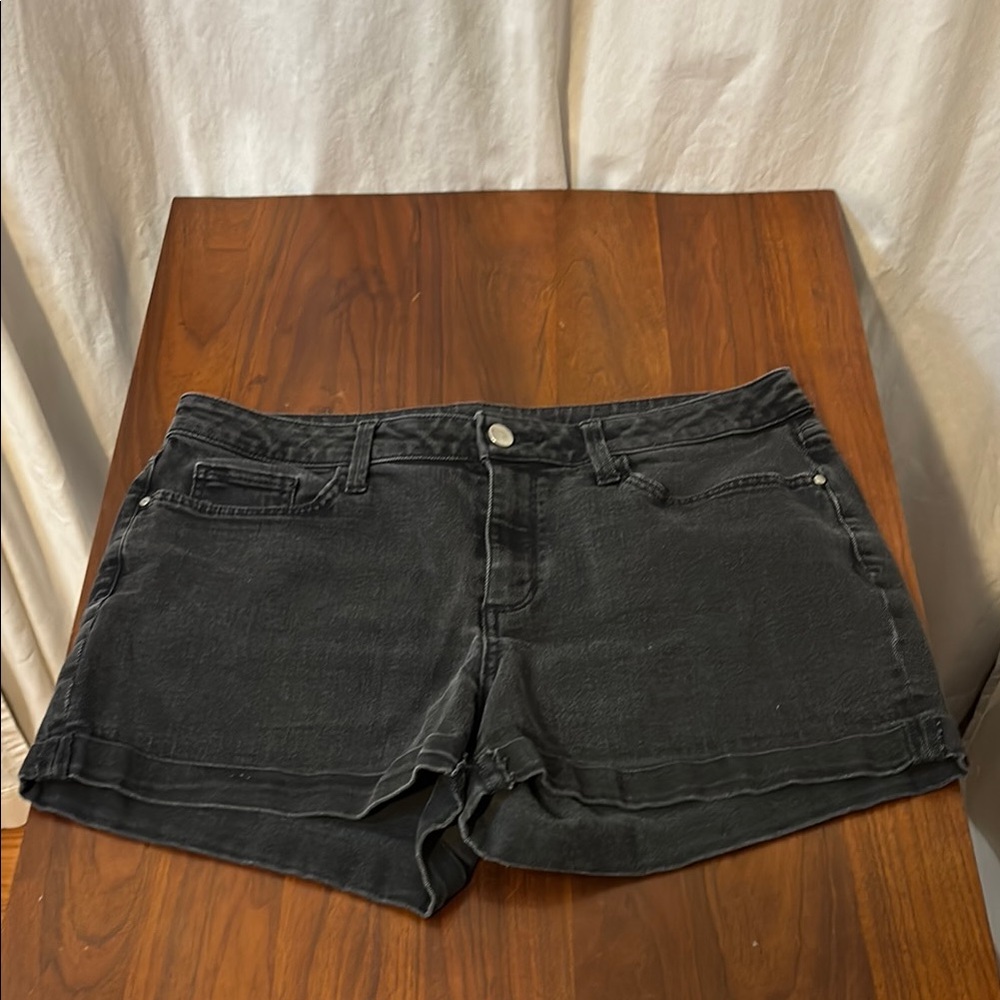 a.n.a black denim shorts